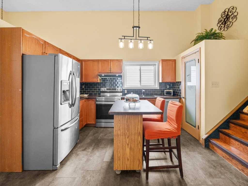 Calgary, AB T1Y 6W7,230 Costa Mesa Close NE