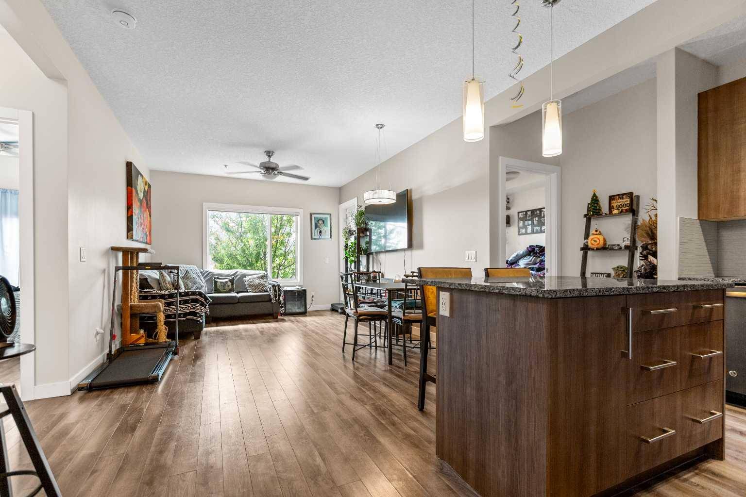 Calgary, AB T3R 0W7,16 Sage Hill TER NW #119