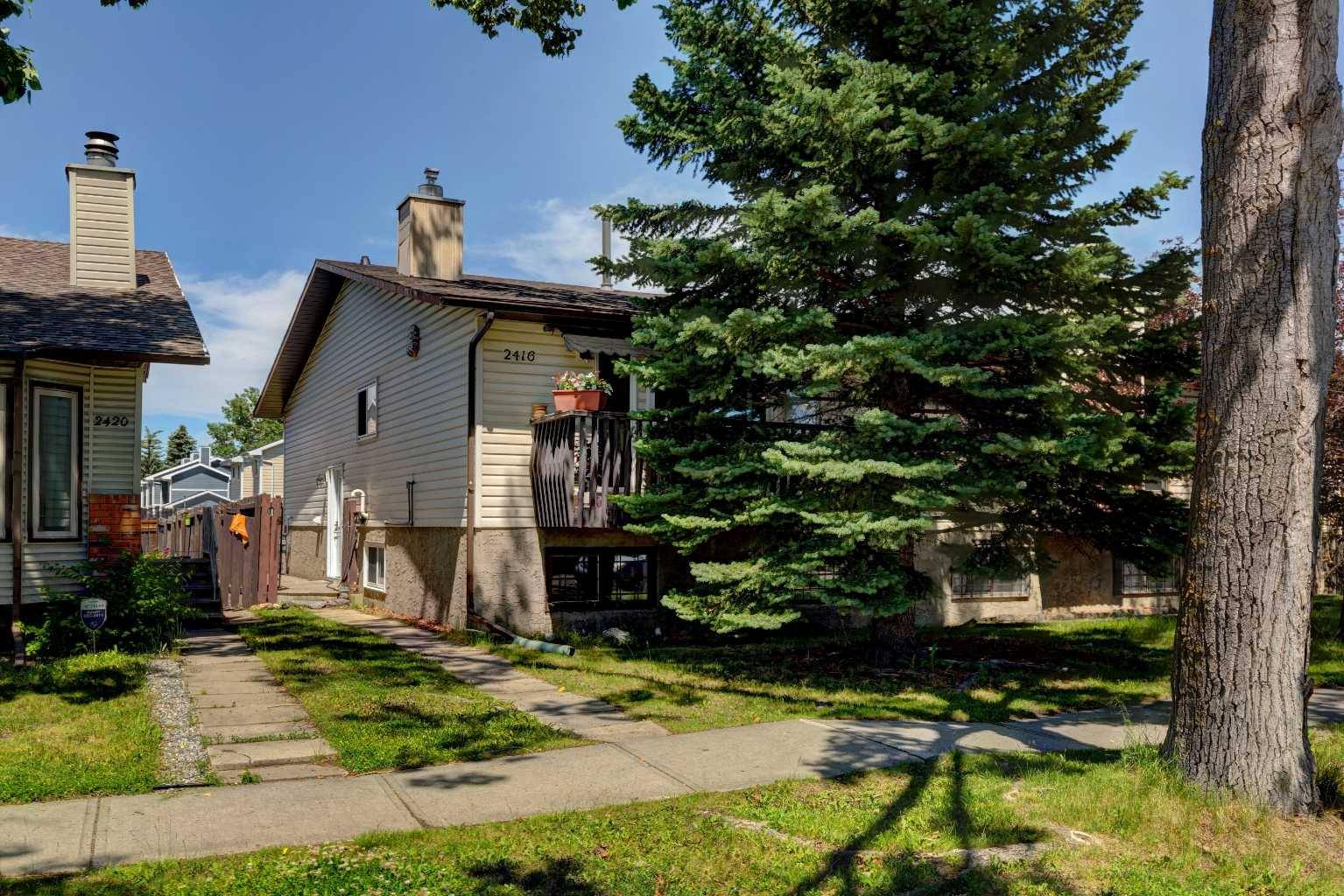 2416 Woodview DR Southwest, Calgary, AB T2W 4X7