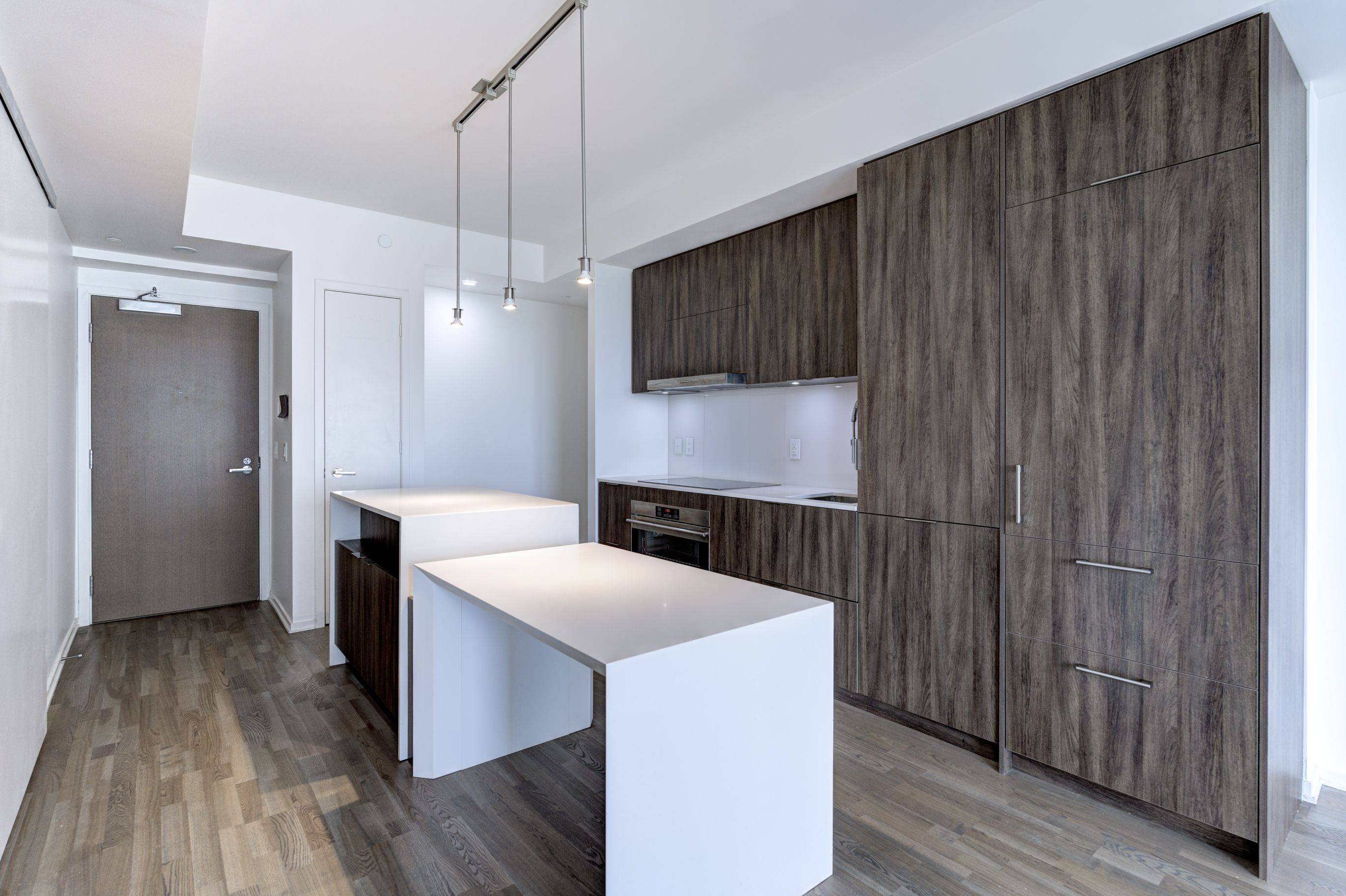 Toronto C08, ON M4W 0A8,1 Bloor ST E #2712