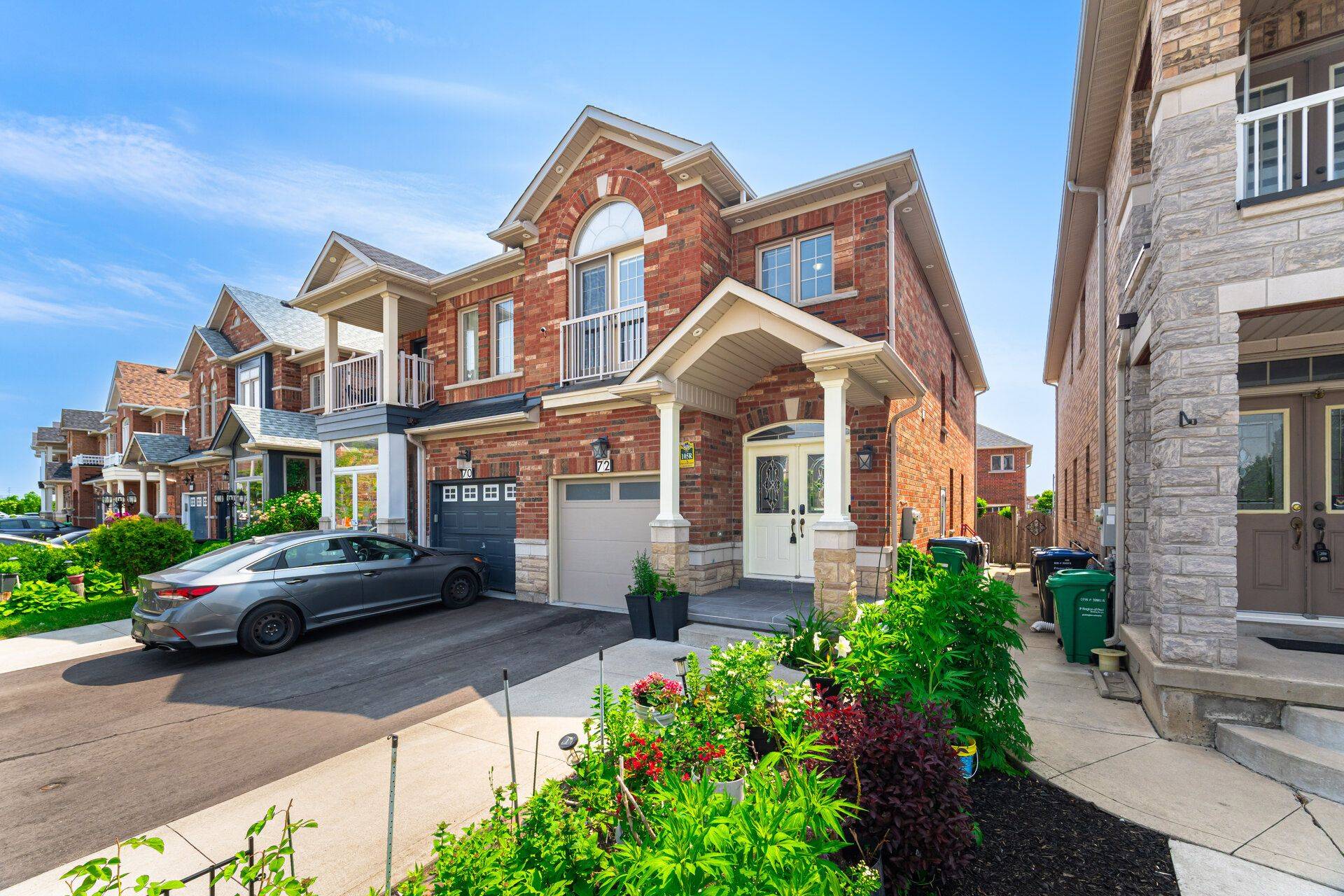 Brampton, ON L6P 2S3,72 Crystalview CRES