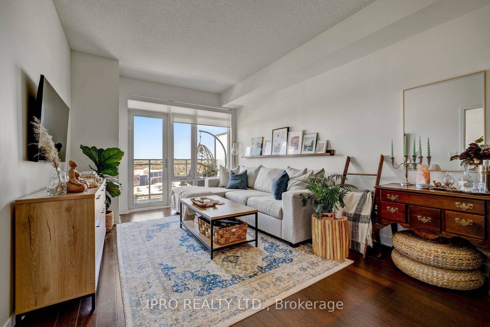 360 Square One DR #1110, Mississauga, ON L5B 0G7
