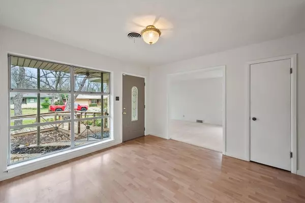 Arlington, TX 76013,1604 Marshalldale Drive