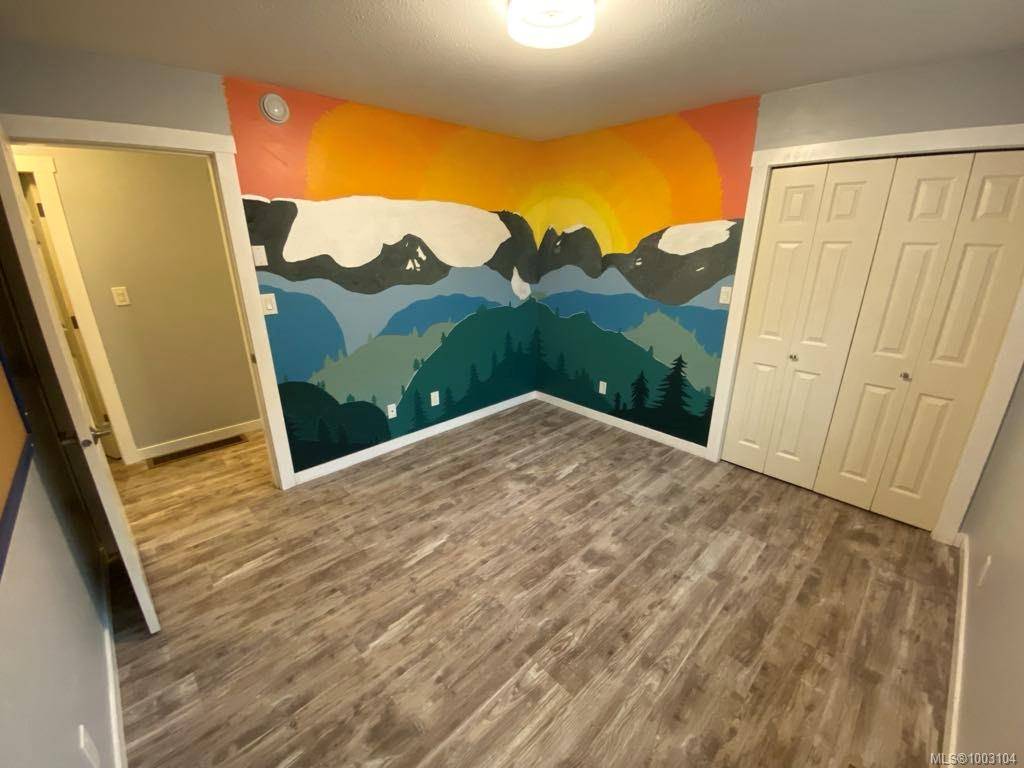 Courtenay, BC V9N 1N1,776 7th St