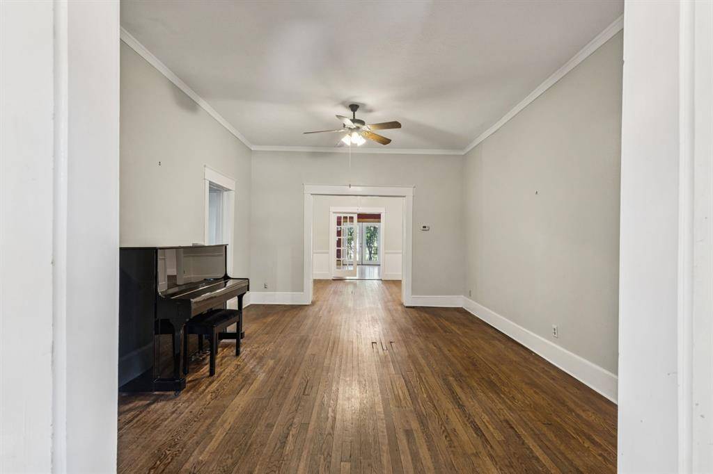 Dallas, TX 75214,5620 Victor Street