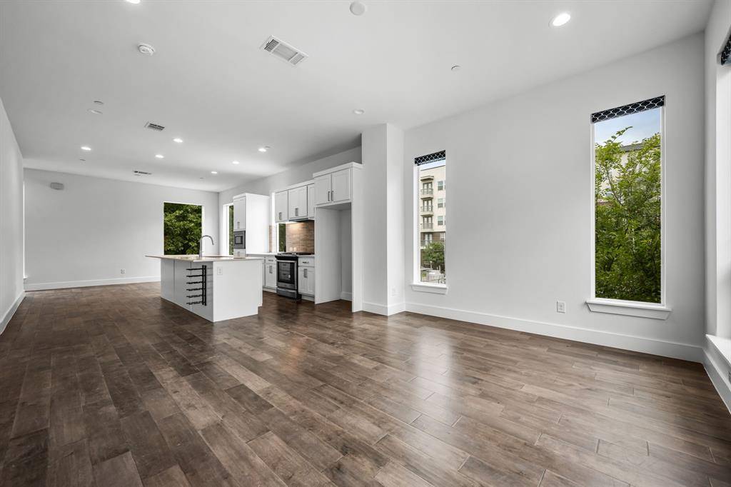 Dallas, TX 75204,1771 Mccoy Street #305