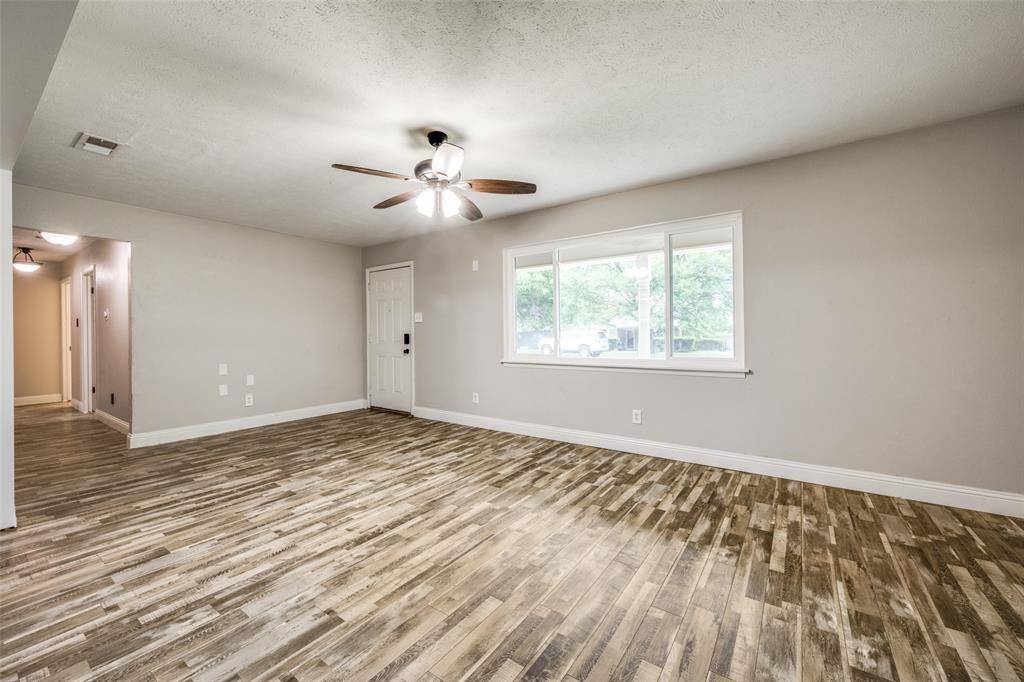 Lake Dallas, TX 75065,607 Cain Street