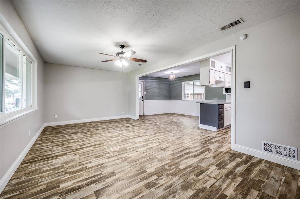 Lake Dallas, TX 75065,607 Cain Street
