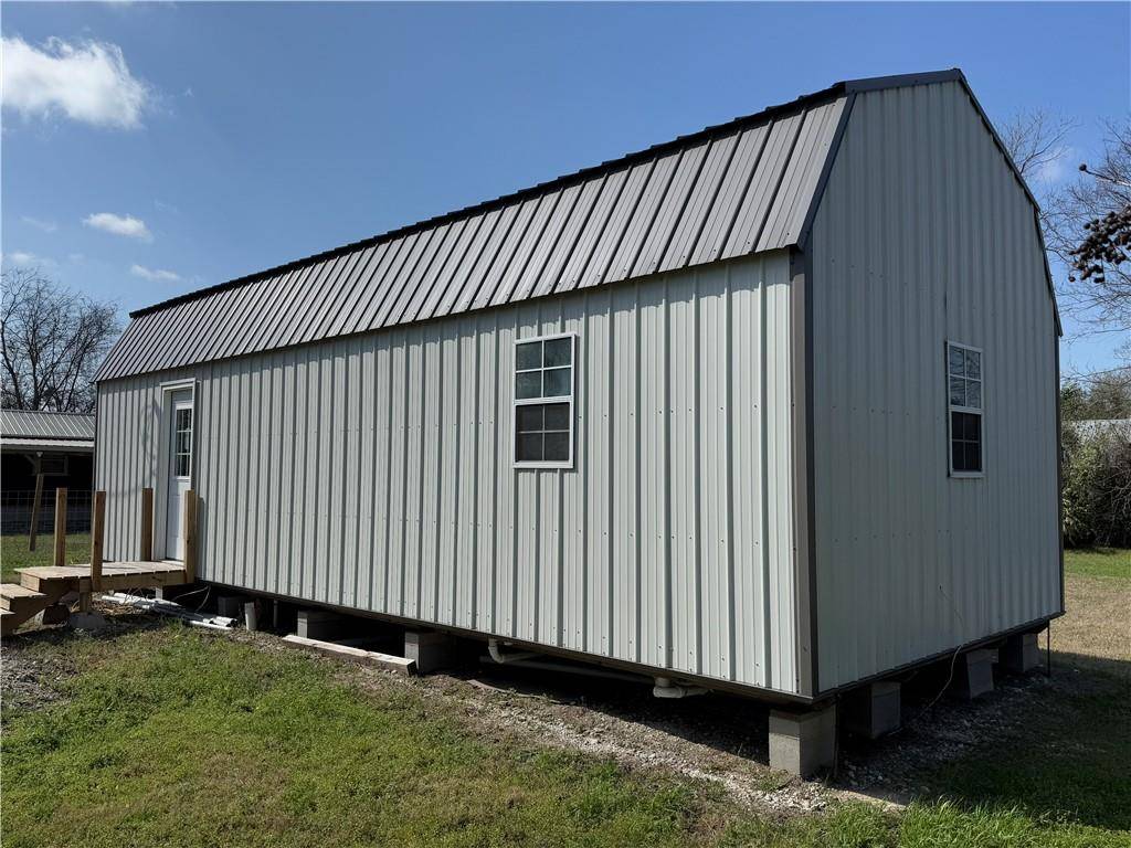 Kosse, TX 76653,404 E Mignonette Street