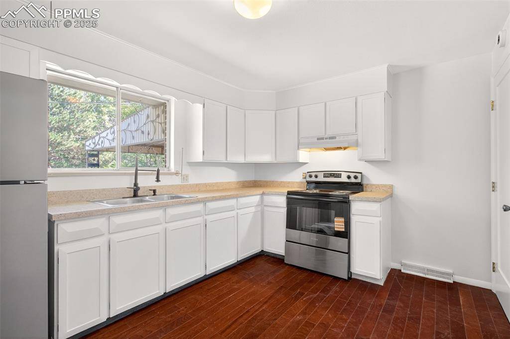 Colorado Springs, CO 80910,130 S Chelton RD