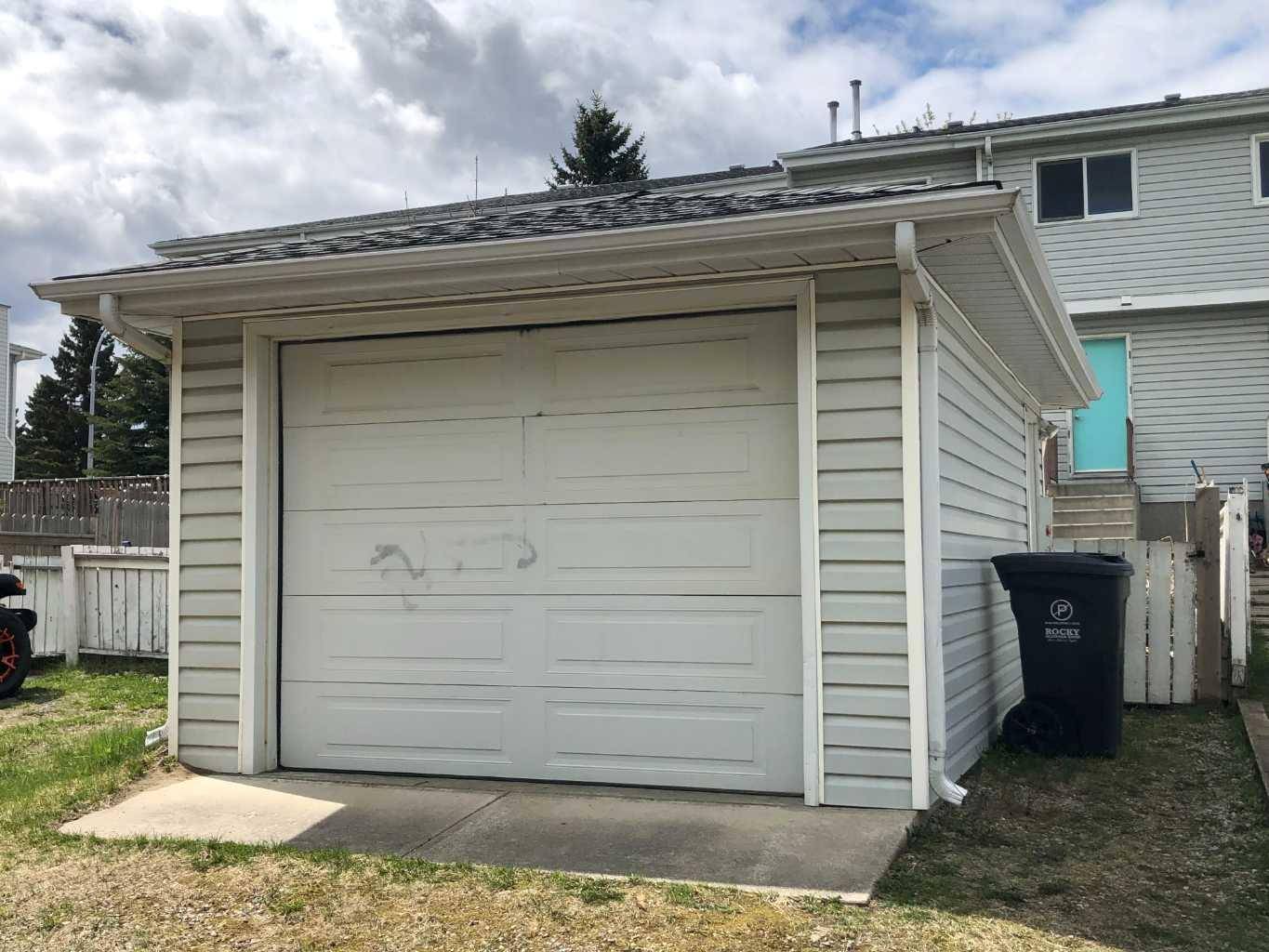 Rocky Mountain House, AB T4T 1L9,5929 54 ST