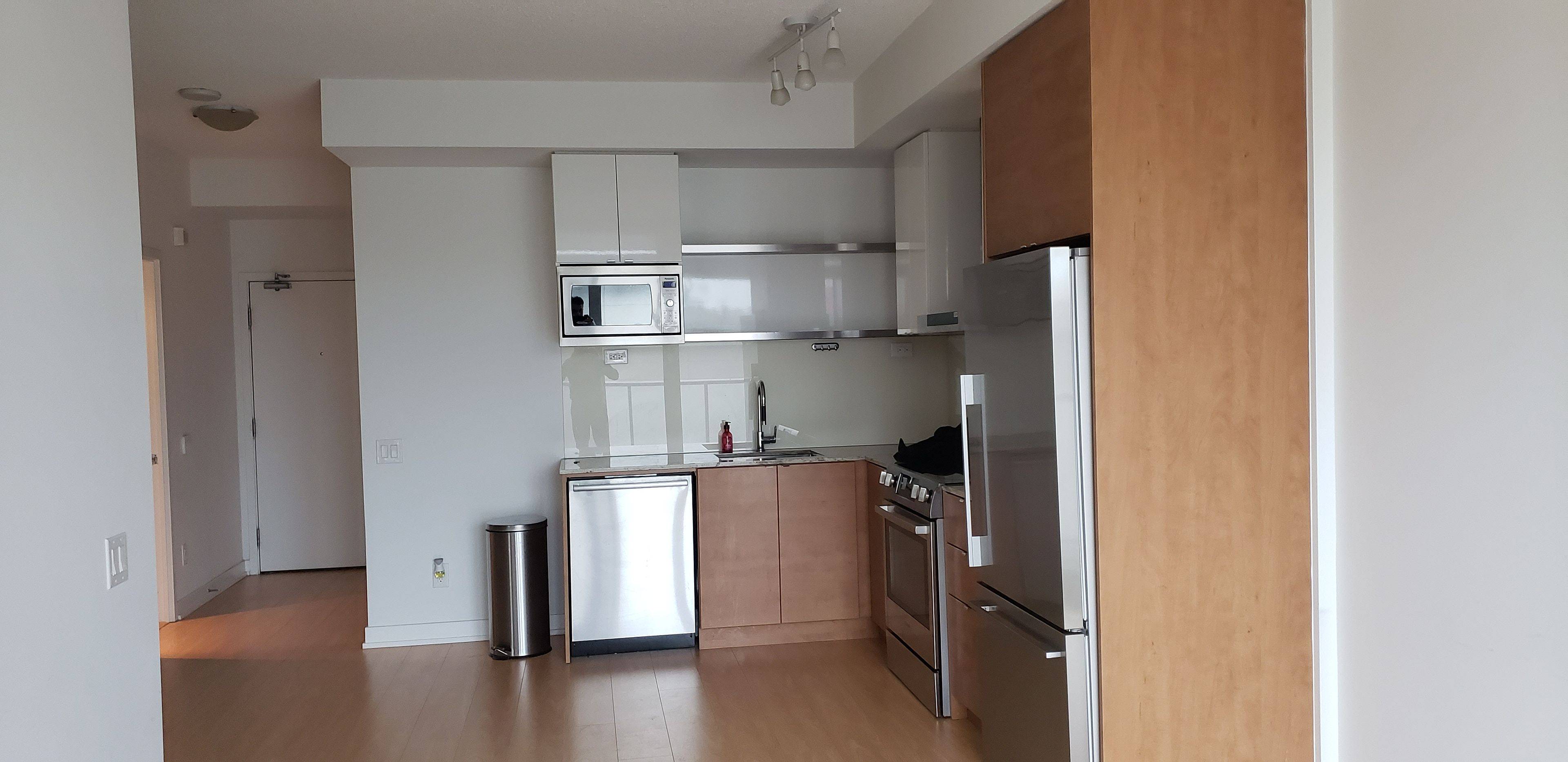 Toronto C15, ON M2K 0C4,72 Esther Shiner BLVD #212