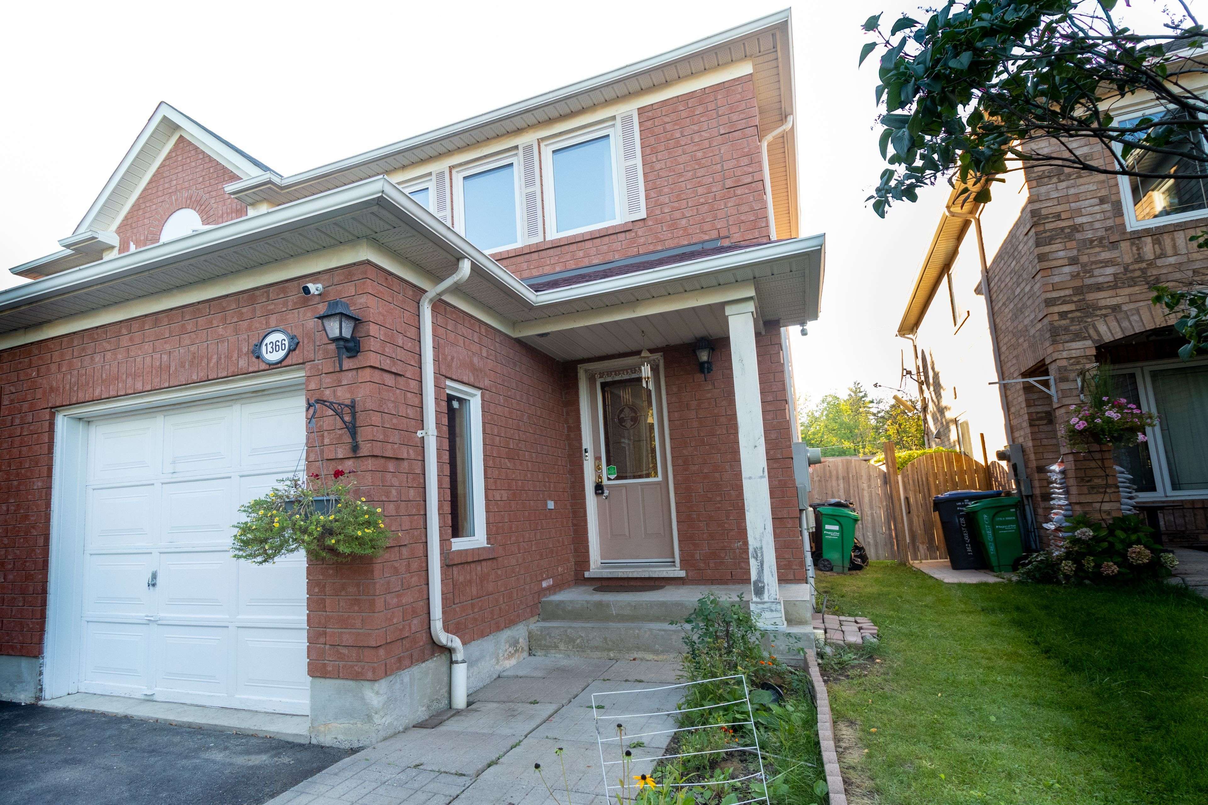 Mississauga, ON L5N 8B5,1366 Quest CIR