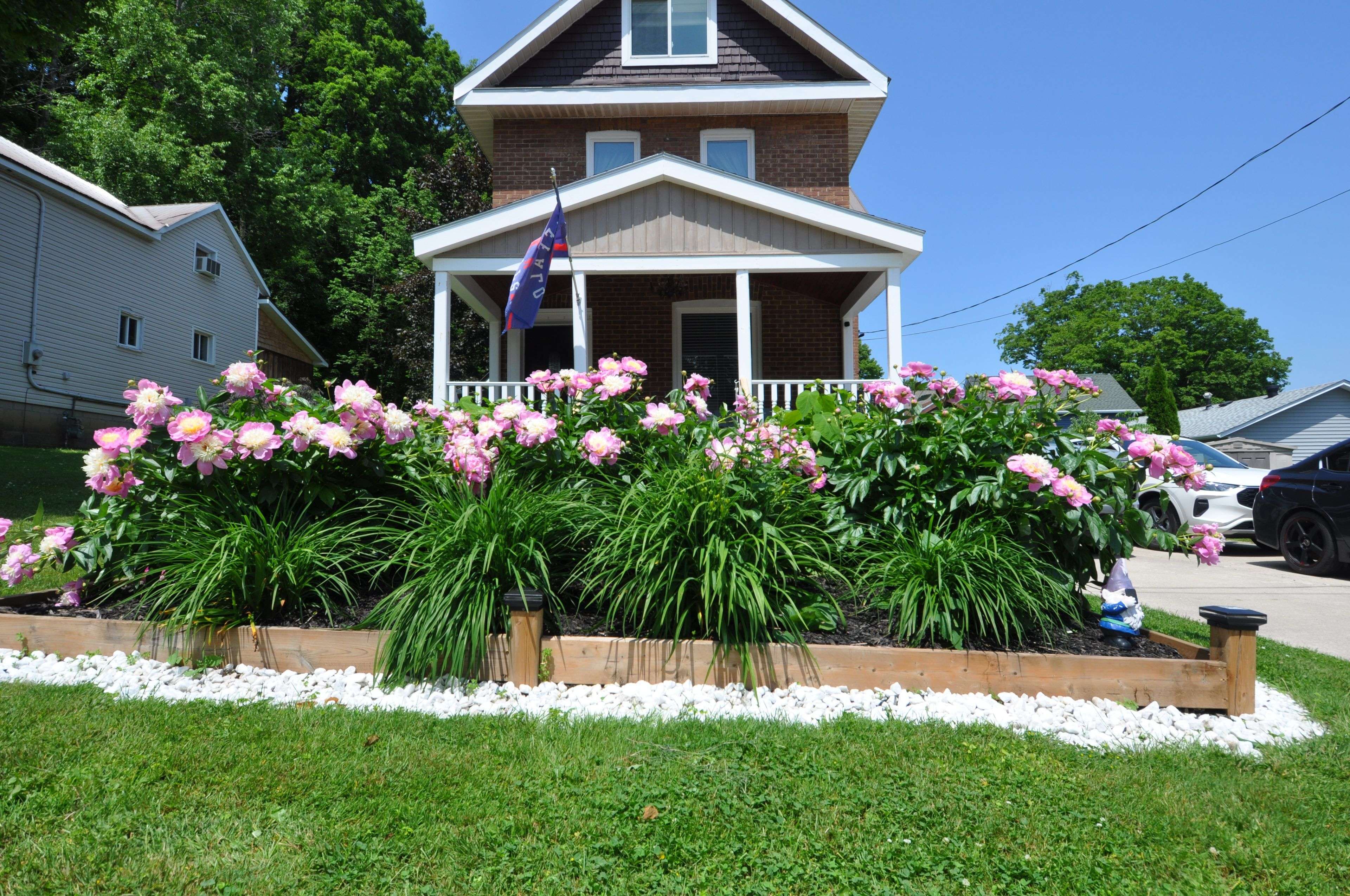 Owen Sound, ON N4K 4B7,534 17th ST W