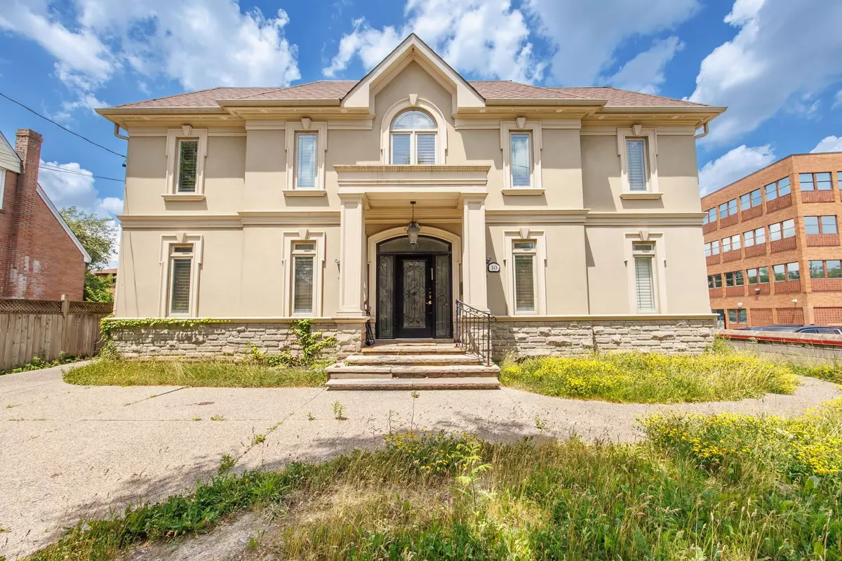 Toronto C06, ON M3H 2J7,10 Bainbridge AVE