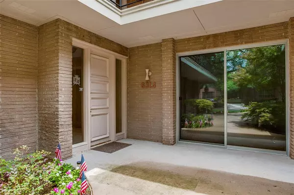 Dallas, TX 75225,6314 Bandera Avenue #C