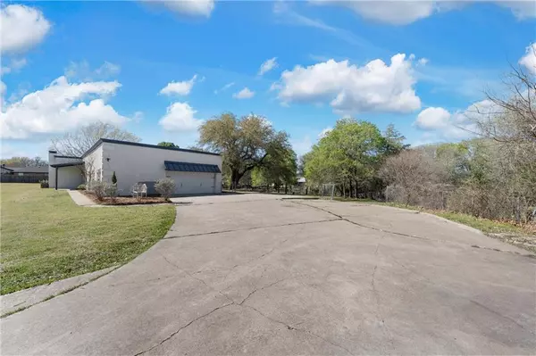 Robinson, TX 76706,300 Baker Lane