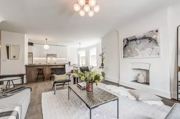 795 College ST #1B, Toronto C01, ON M6G 1C7