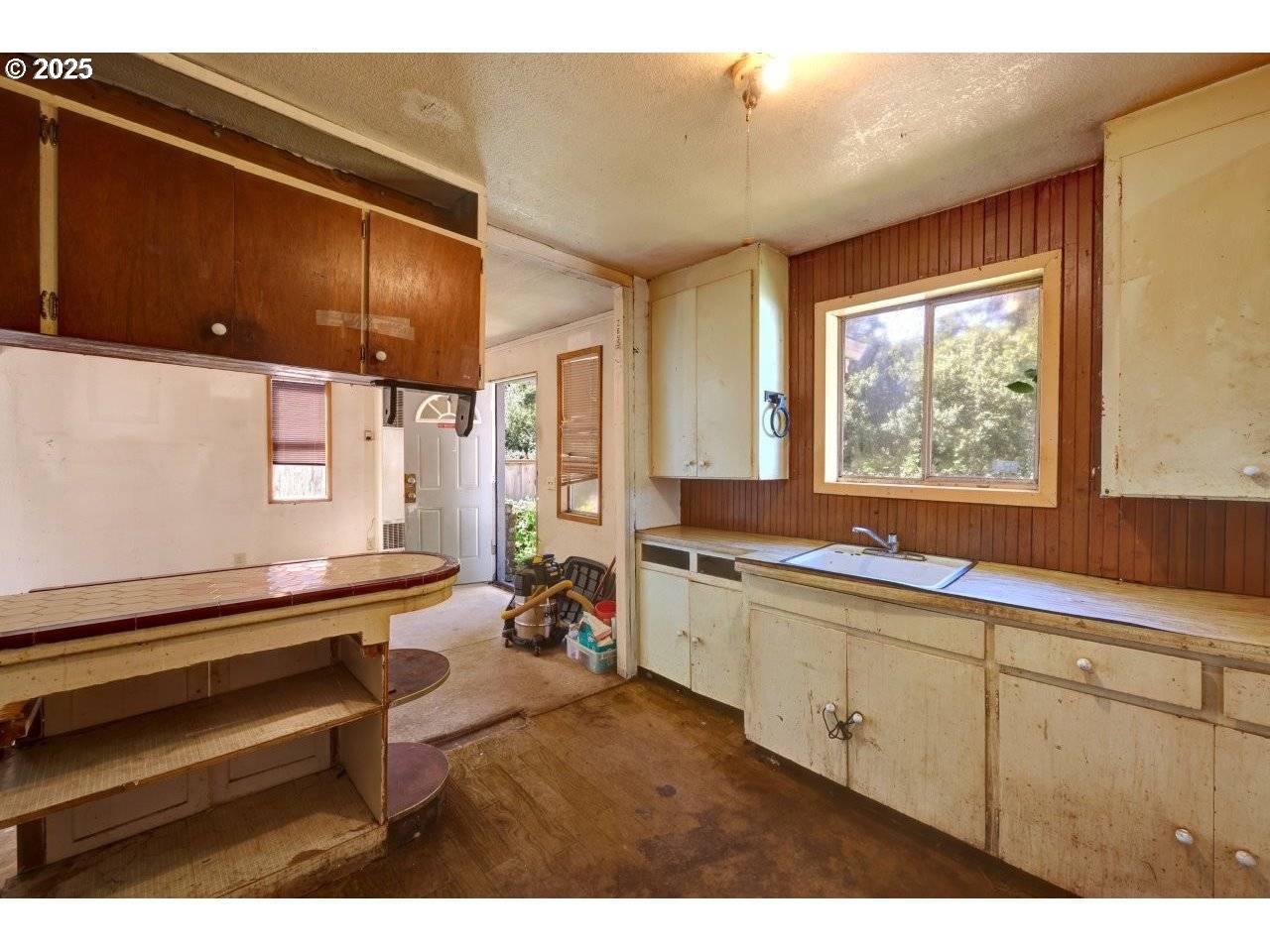 Gearhart, OR 97138,785 A ST