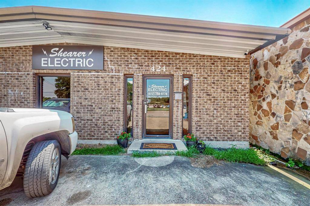 Mesquite, TX 75149,424 S Bryan Belt Line Road