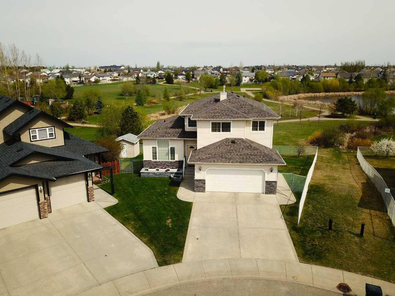 27 Parkview Close, Blackfalds, AB T4M 0G1