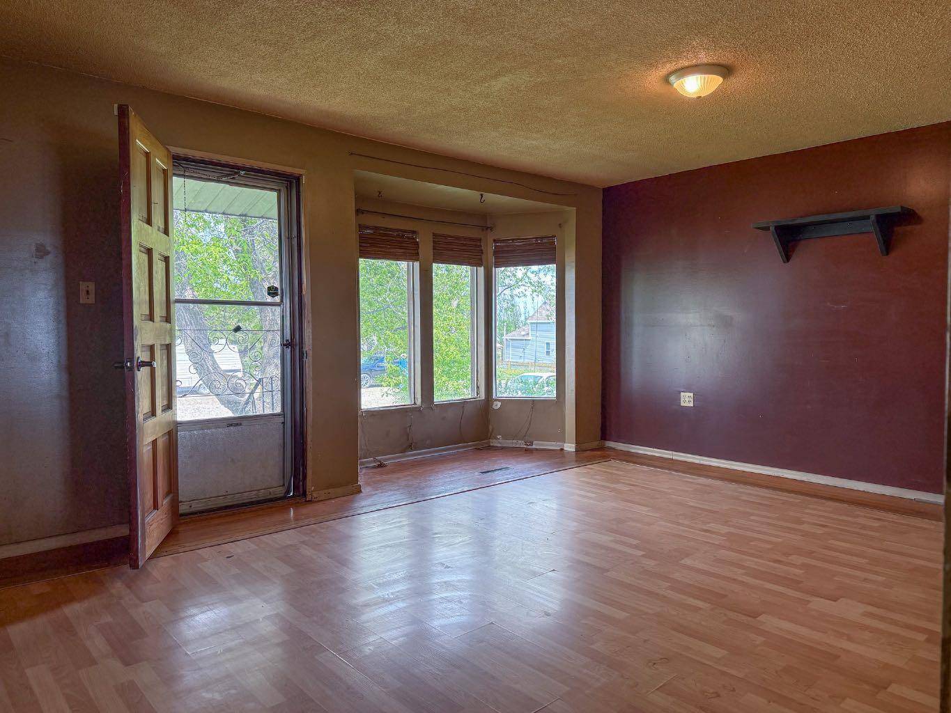 Edberg, AB T0B 0G4,180 1 Street South