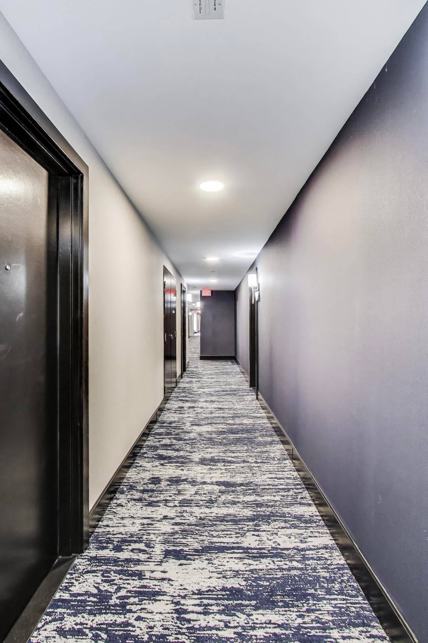 Toronto C13, ON M3C 4J1,120 Dallimore CIR #621