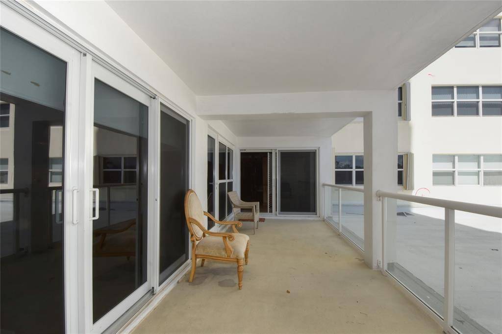 Pompano Beach, FL 33062,111 N Pompano Beach Blvd #304