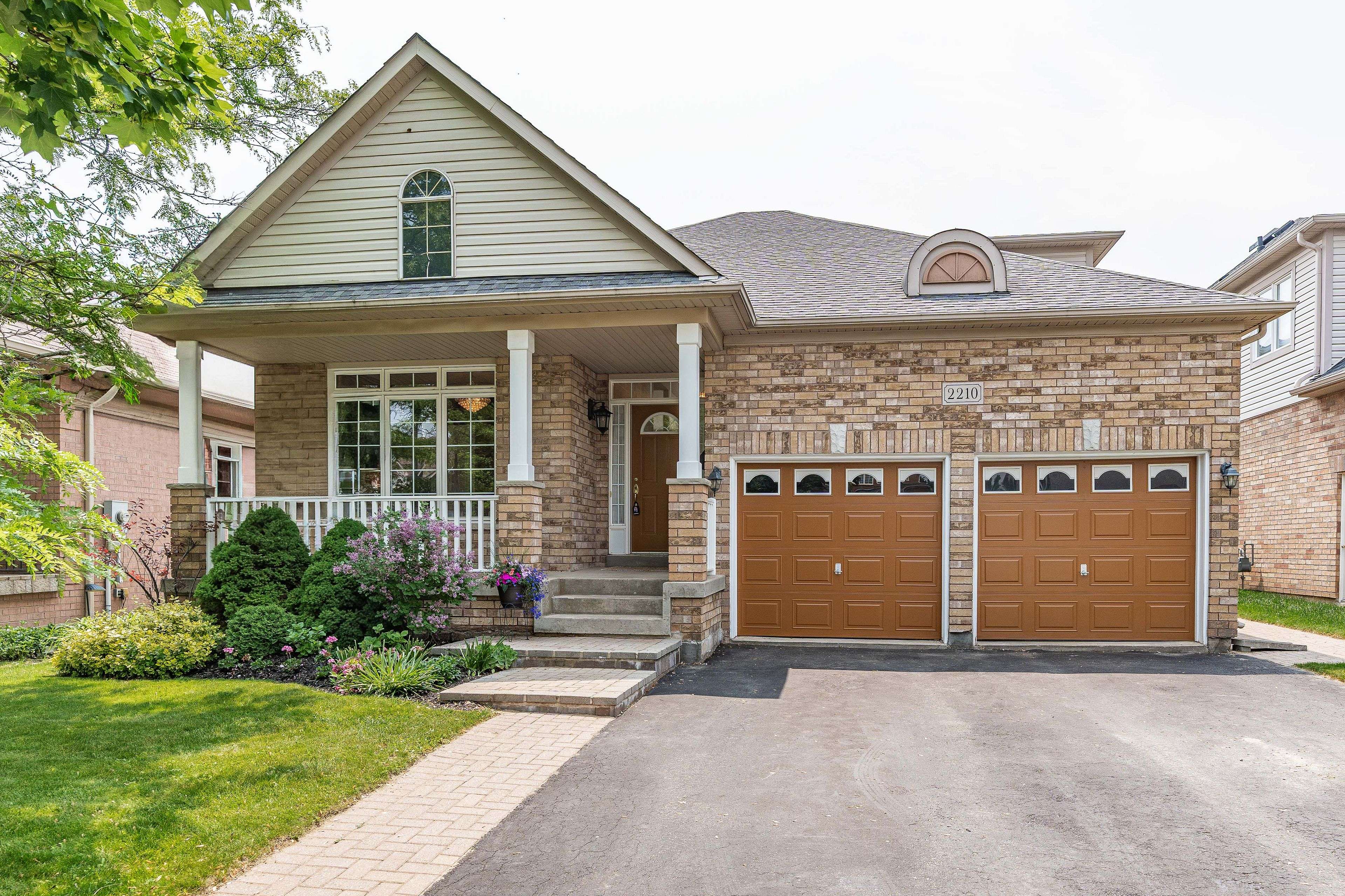 Burlington, ON L7M 4W9,2210 Tiger RD