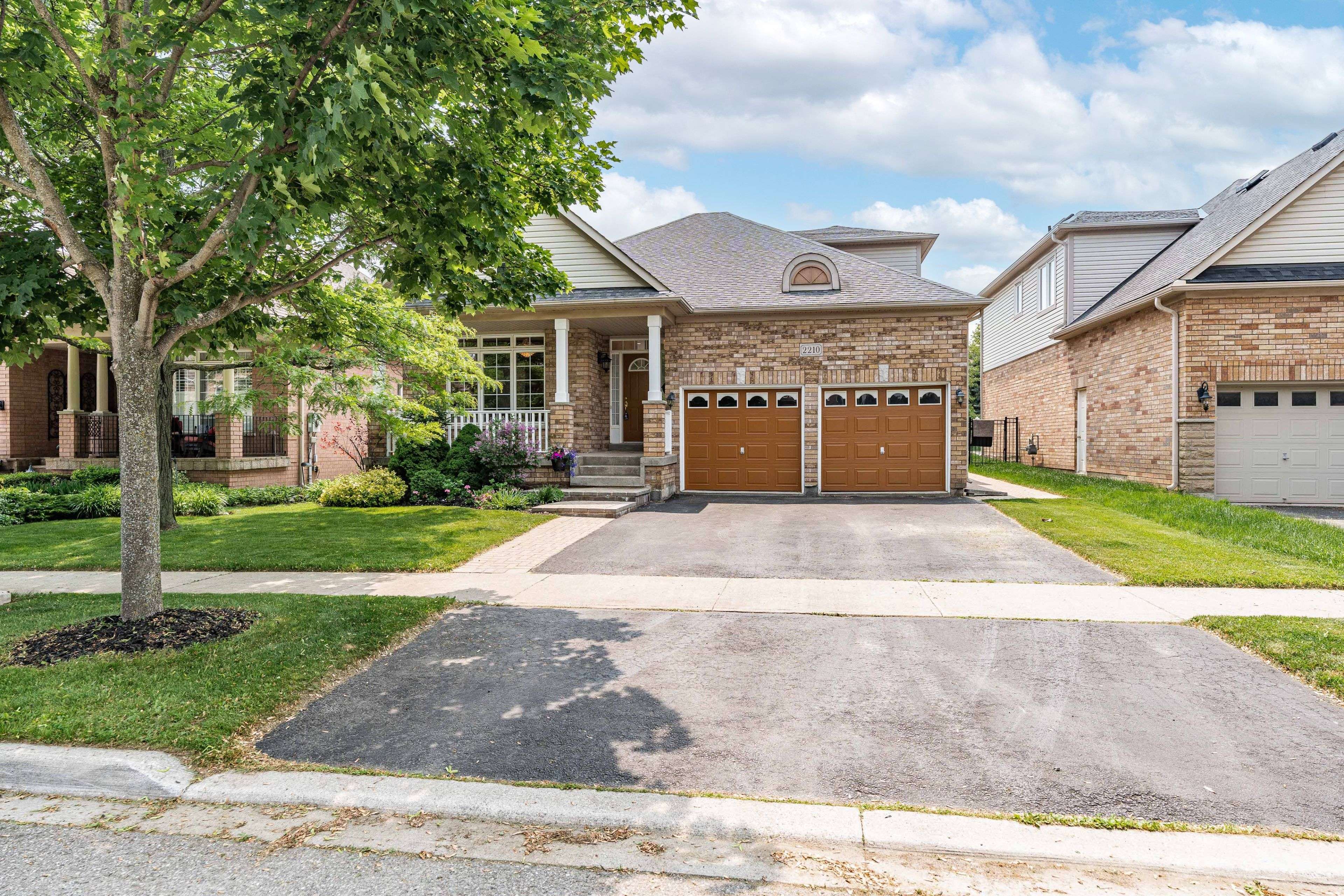 Burlington, ON L7M 4W9,2210 Tiger RD