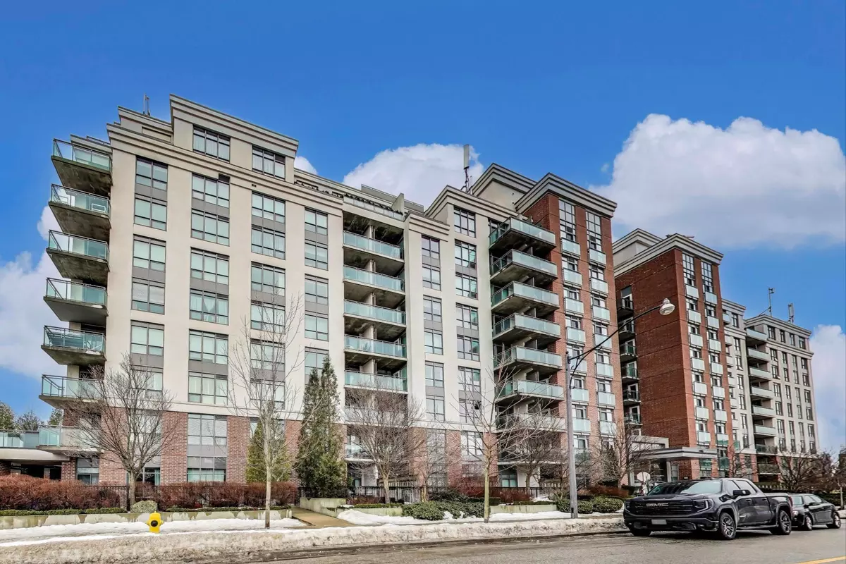 Toronto C13, ON M3C 4J1,120 Dallimore CIR #621