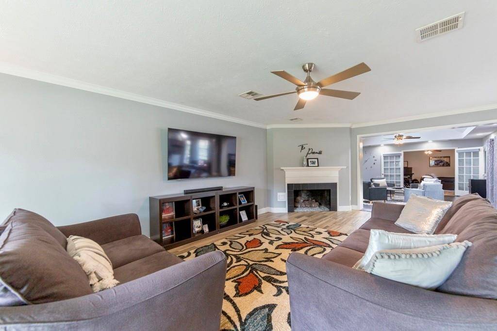 Highland Village, TX 75077,824 Silverthorne Trail