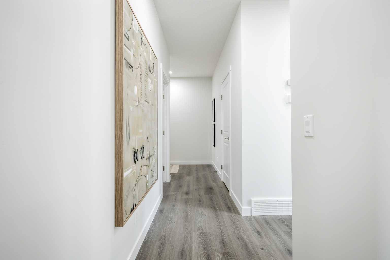 Calgary, AB T2A 7Y2,328 Belvedere DR Southeast