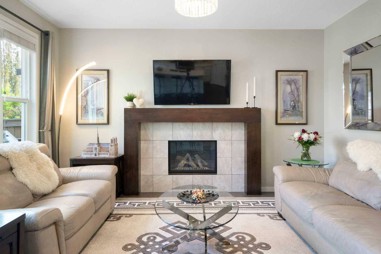 Calgary, AB T3M 1P2,175 Auburn Glen DR Southeast