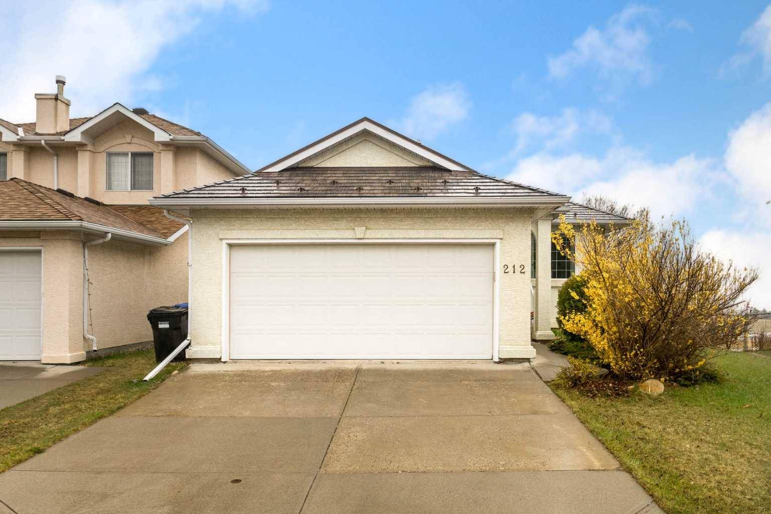 Calgary, AB T3A 5Y6,212 Hampstead GDNS Northwest