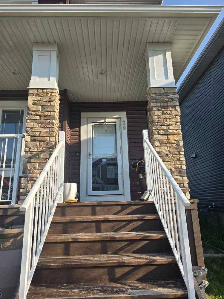 Calgary, AB T3N 0K3,29 Redstone Common Northeast