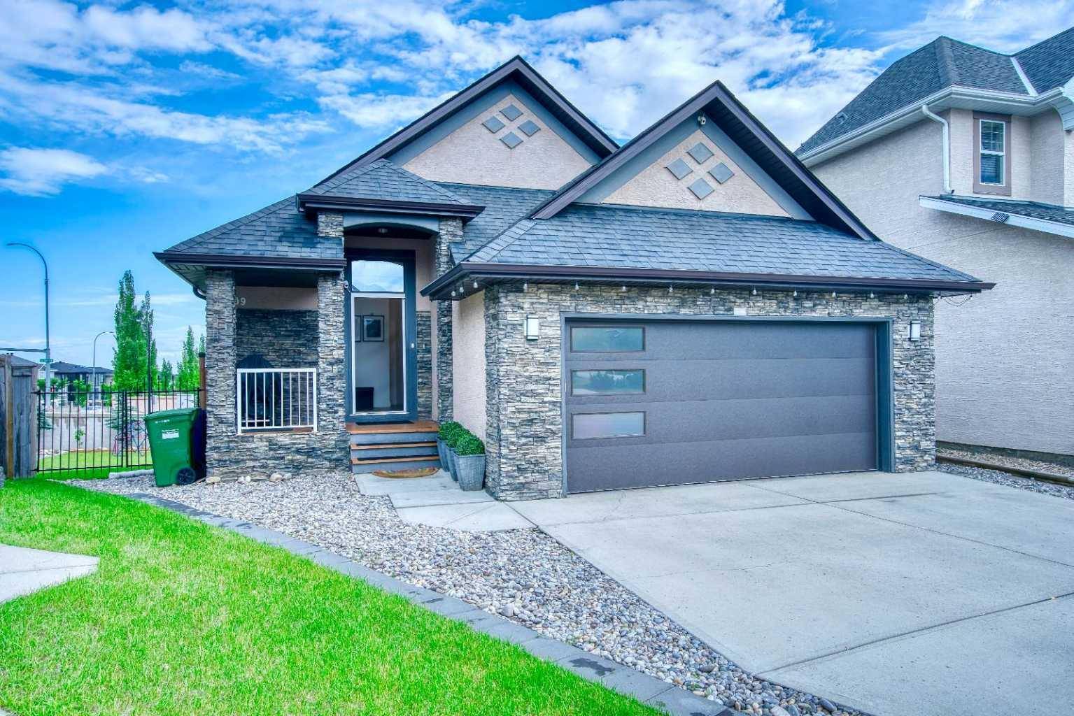 109 Aspen Stone PL Southwest, Calgary, AB T3H 0H4
