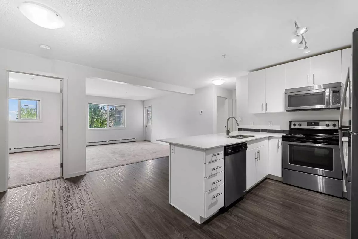 Calgary, AB T3N 0V2,181 Skyview Ranch MNR NE #4211