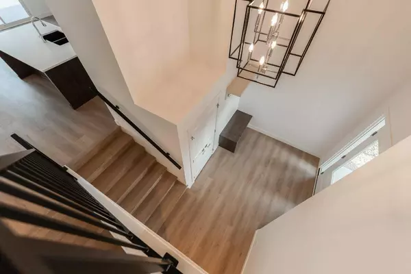 Lethbridge, AB T1K 8H7,533 Riverhills WAY West