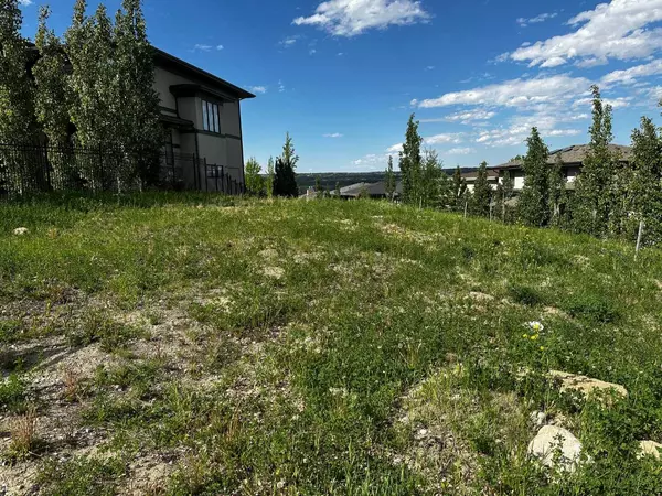 Calgary, AB T3H 3N6,418 Patterson BLVD Southwest