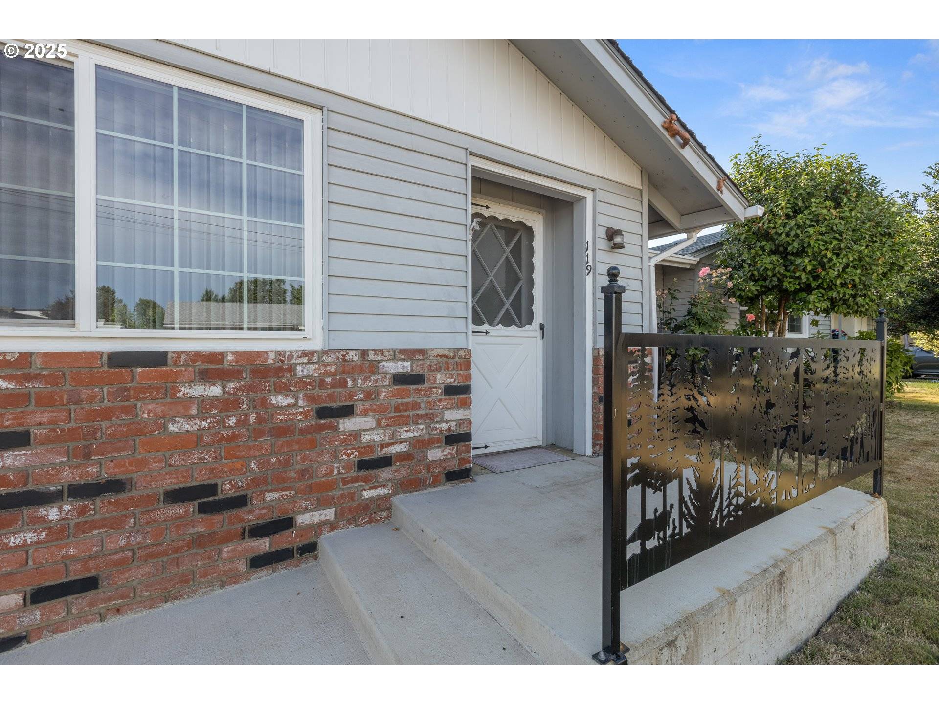 Sutherlin, OR 97479,119 TERRACE LN
