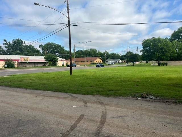 Dallas, TX 75212,3211 Bernal Drive