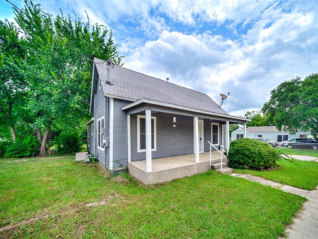 Sanger, TX 76266,119 W Willow Street