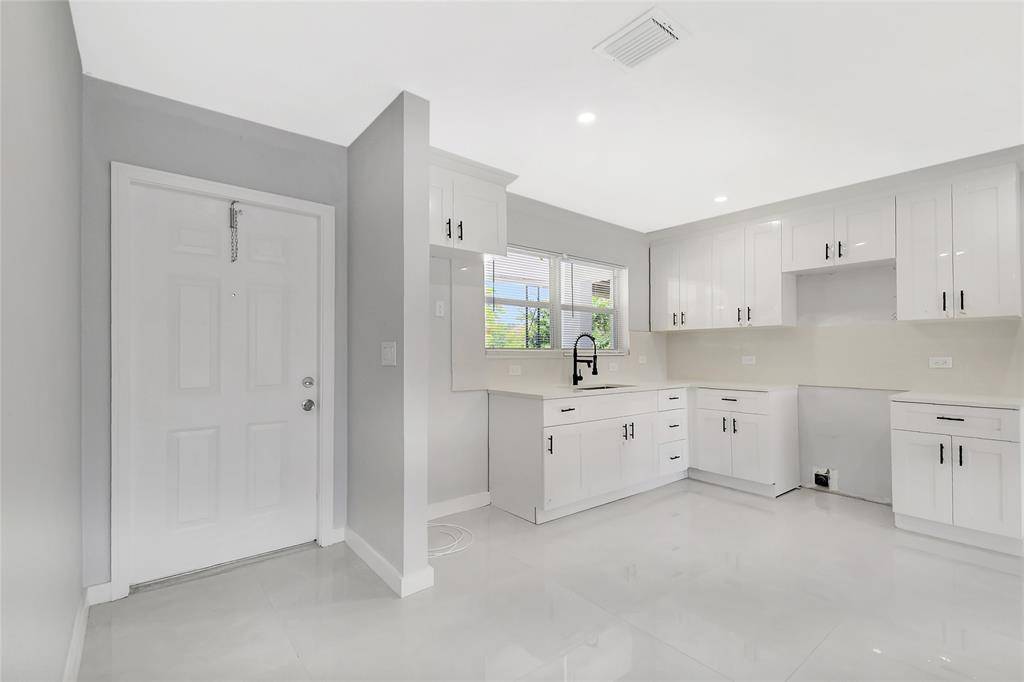 Fort Lauderdale, FL 33312,420 SW 31st Ave