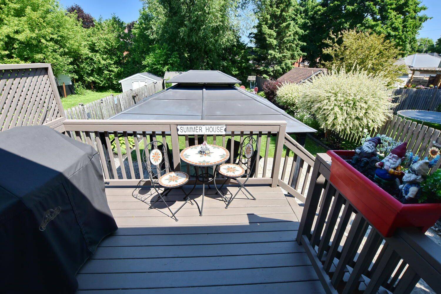 Collingwood, ON L9Y 2B1,111 Seventh ST