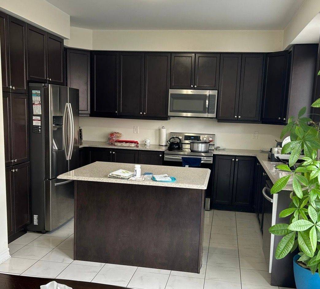 Milton, ON L9T 7K6,1289 Leger WAY