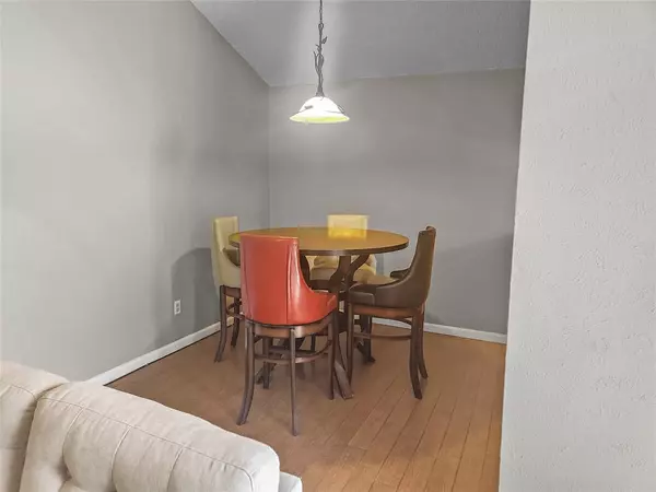 Hurst, TX 76053,606 Bellaire Drive #D