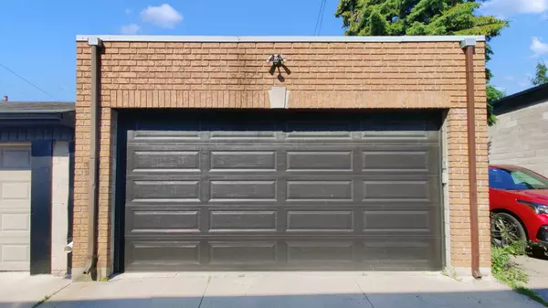 Toronto C01, ON M6H 3N7,449A Brock AVE #Lower