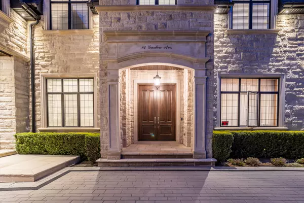 Richmond Hill, ON L4C 6M1,84 Garden AVE