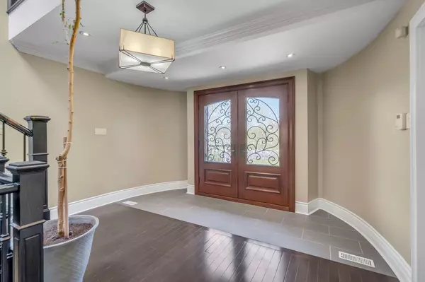 Brampton, ON L6P 0A1,22 Tortoise CT